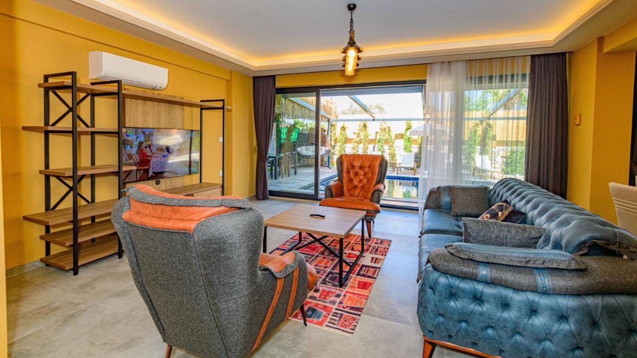 Soeguet 3 - 4 Bedroom With Jacuzzi In Fethiye